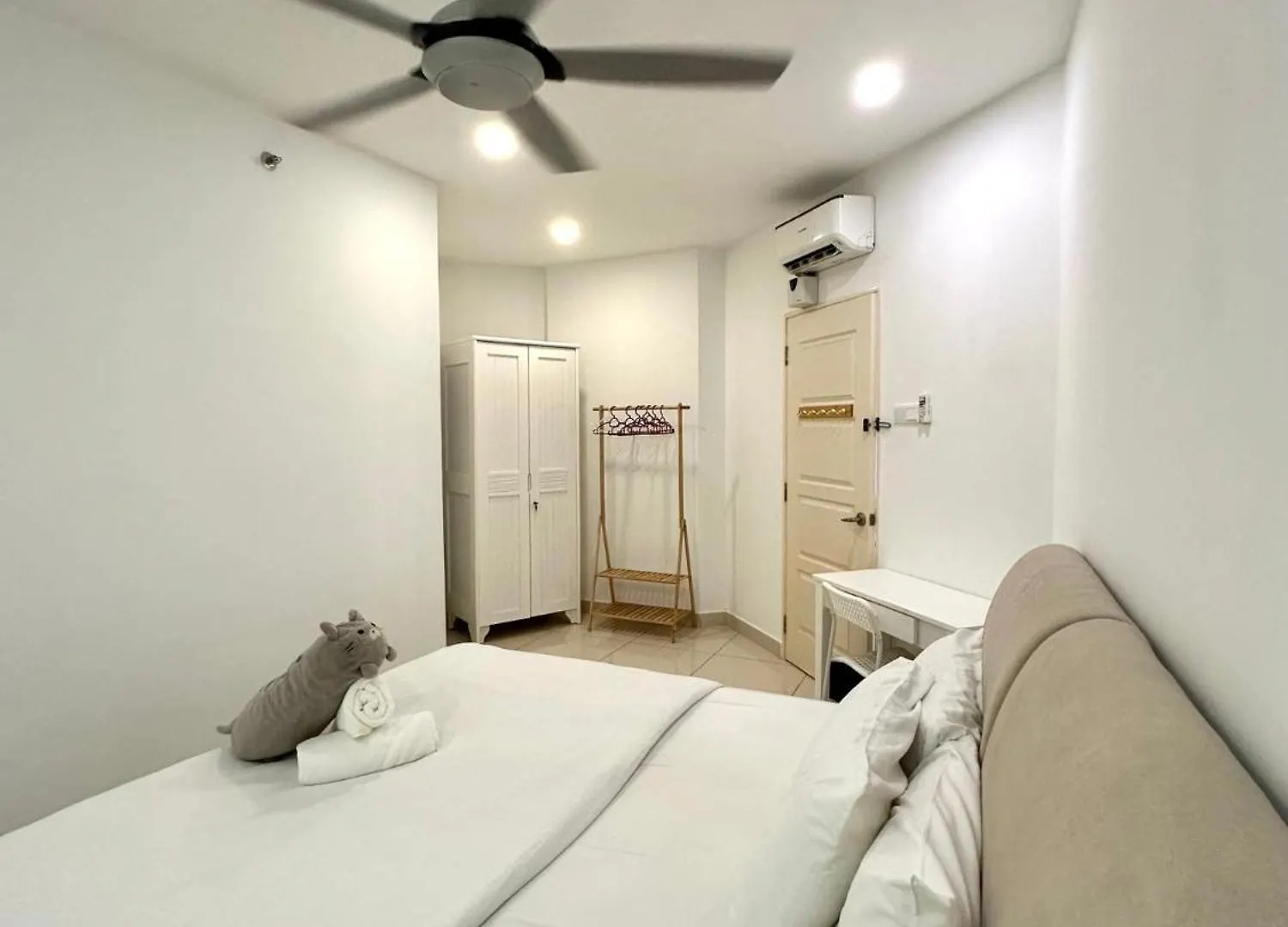 Mansion One 2Br Suite By Iz George Town 0*,